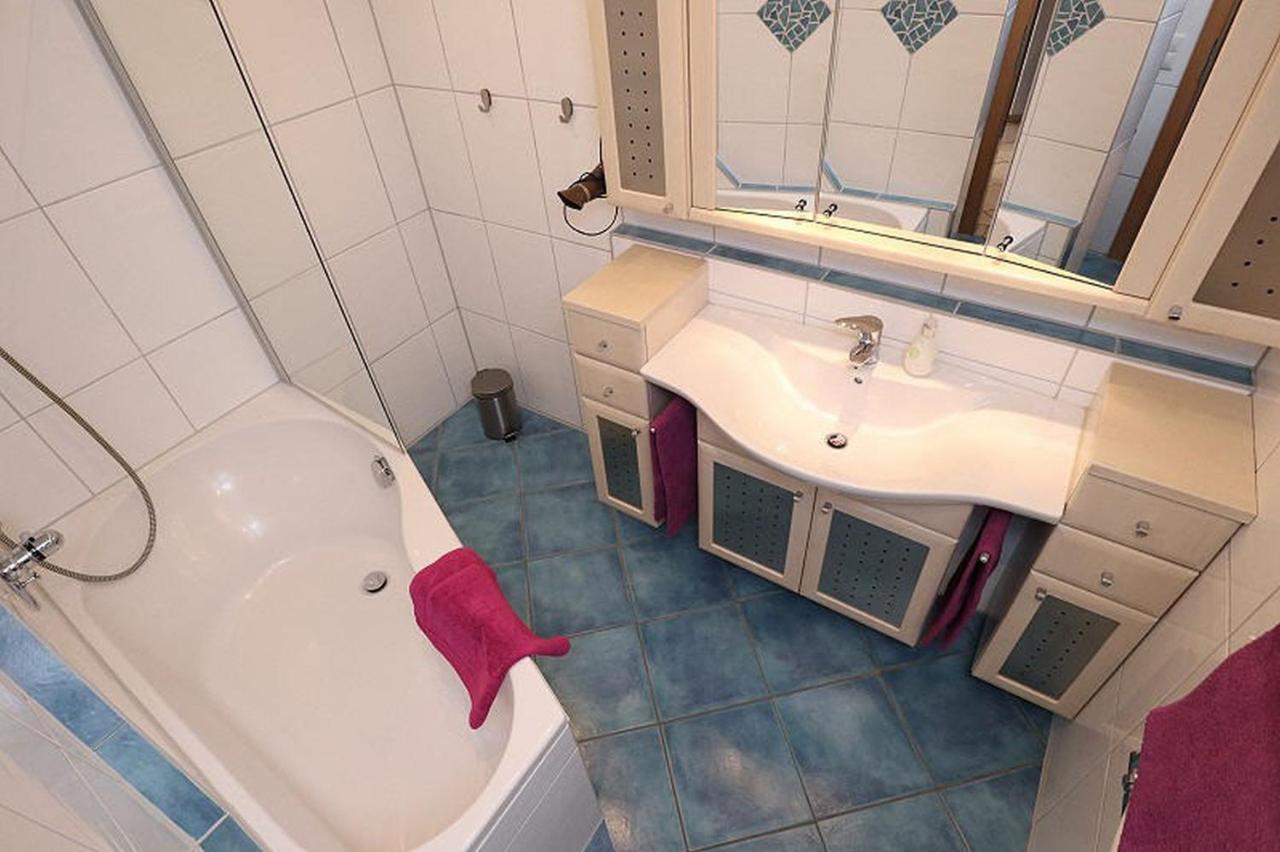 グロッタータールHaus Reichenbachアパートメント エクステリア 写真